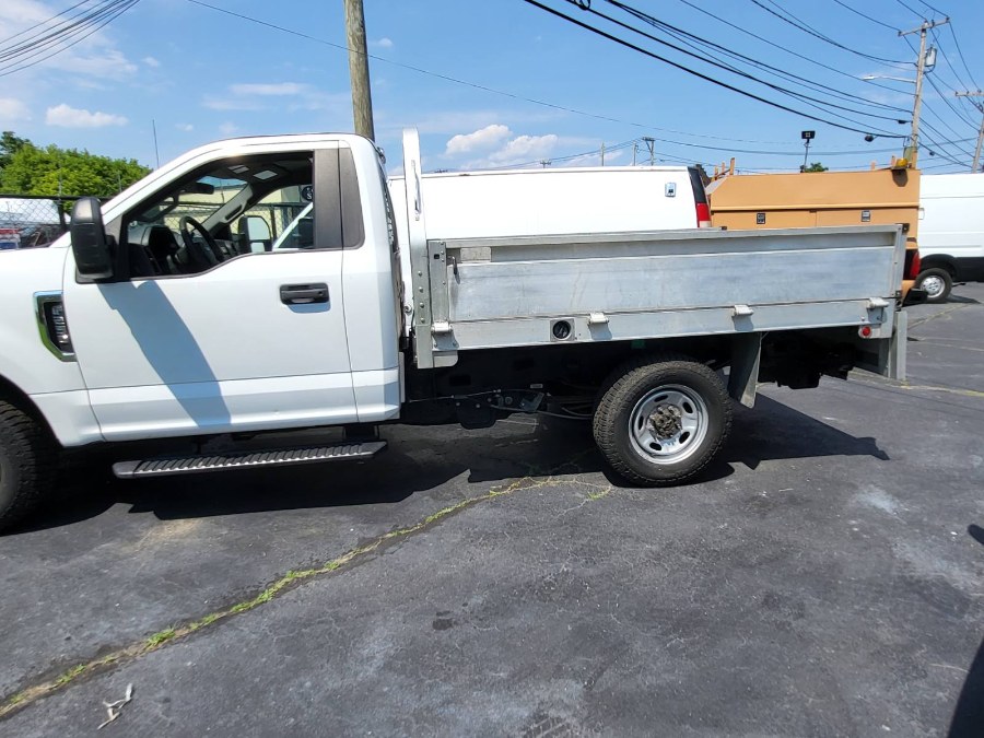 2018 Ford Super Duty F-250 SRW PICKUP / FLATBED 2WD, available for sale in COPIAGUE, New York | Warwick Auto Sales Inc. COPIAGUE, New York 2018 Ford Super Duty F-250 SRW PICKUP / FLATBED 2WD, available for sale in COPIAGUE, New York | Warwick Auto Sales Inc. COPIAGUE, New York