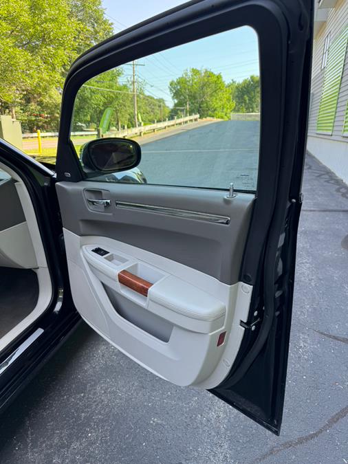 2010 Chrysler 300 4dr Sdn 300C AWD, available for sale in Ashland, Massachusetts | New Beginning Auto Service Inc. Ashland, Massachusetts 2010 Chrysler 300 4dr Sdn 300C AWD, available for sale in Ashland, Massachusetts | New Beginning Auto Service Inc. Ashland, Massachusetts