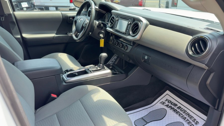 2016 Toyota Tacoma 4WD Double Cab LB V6 AT SR5 (Natl), available for sale in Waterbury, Connecticut | West End Automotive Center. Waterbury, Connecticut 2016 Toyota Tacoma 4WD Double Cab LB V6 AT SR5 (Natl), available for sale in Waterbury, Connecticut | West End Automotive Center. Waterbury, Connecticut