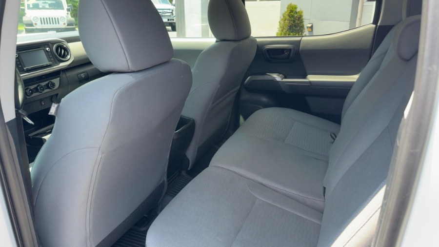 2016 Toyota Tacoma 4WD Double Cab LB V6 AT SR5 (Natl), available for sale in Waterbury, Connecticut | West End Automotive Center. Waterbury, Connecticut 2016 Toyota Tacoma 4WD Double Cab LB V6 AT SR5 (Natl), available for sale in Waterbury, Connecticut | West End Automotive Center. Waterbury, Connecticut