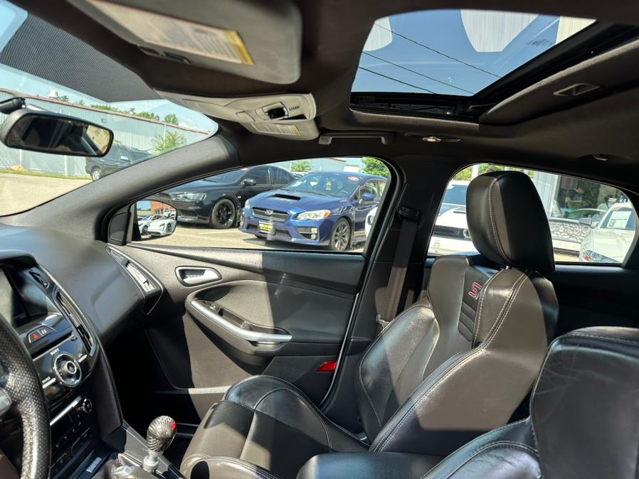 2014 Ford Focus 5dr HB ST, available for sale in South Windsor, Connecticut | Mike And Tony Auto Sales, Inc. South Windsor, Connecticut 2014 Ford Focus 5dr HB ST, available for sale in South Windsor, Connecticut | Mike And Tony Auto Sales, Inc. South Windsor, Connecticut