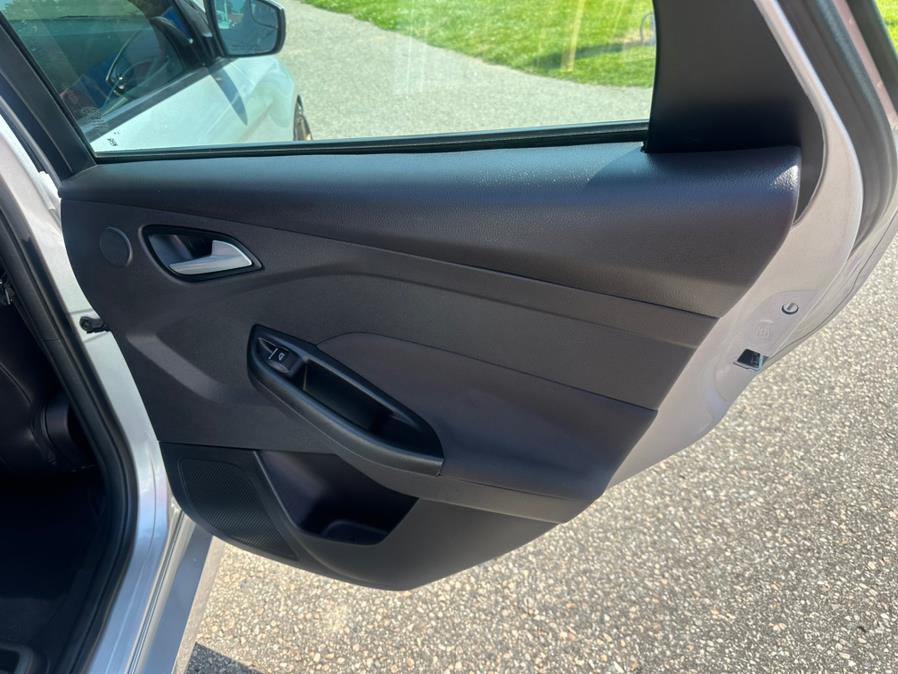 2014 Ford Focus 5dr HB ST, available for sale in South Windsor, Connecticut | Mike And Tony Auto Sales, Inc. South Windsor, Connecticut 2014 Ford Focus 5dr HB ST, available for sale in South Windsor, Connecticut | Mike And Tony Auto Sales, Inc. South Windsor, Connecticut