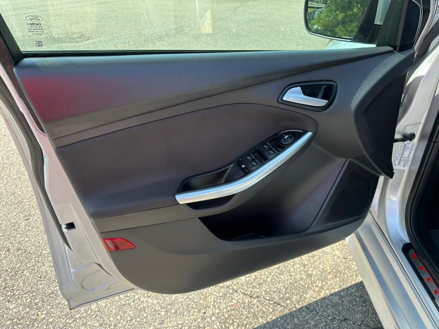 2014 Ford Focus 5dr HB ST, available for sale in South Windsor, Connecticut | Mike And Tony Auto Sales, Inc. South Windsor, Connecticut 2014 Ford Focus 5dr HB ST, available for sale in South Windsor, Connecticut | Mike And Tony Auto Sales, Inc. South Windsor, Connecticut