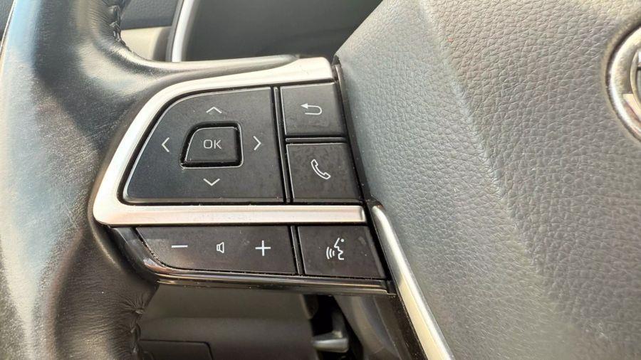 2022 Toyota Highlander XLE Sport Utility 4D, available for sale in Linden, New Jersey | Route 27 Auto Mall. Linden, New Jersey 2022 Toyota Highlander XLE Sport Utility 4D, available for sale in Linden, New Jersey | Route 27 Auto Mall. Linden, New Jersey