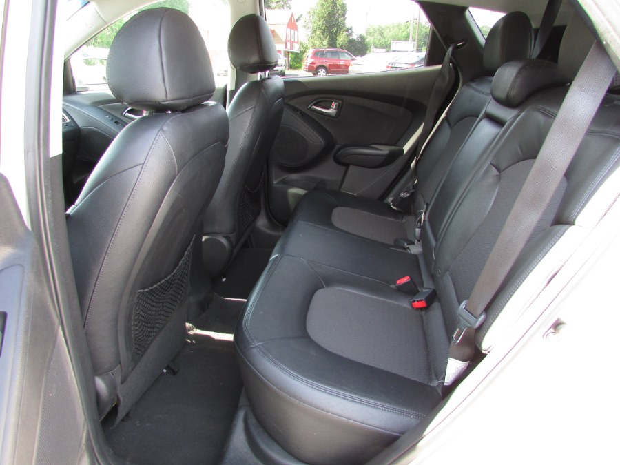 2012 Hyundai Tucson AWD 4dr Auto Limited PZEV, available for sale in East Windsor, Connecticut | United Auto Sales of E Windsor, Inc. East Windsor, Connecticut 2012 Hyundai Tucson AWD 4dr Auto Limited PZEV, available for sale in East Windsor, Connecticut | United Auto Sales of E Windsor, Inc. East Windsor, Connecticut