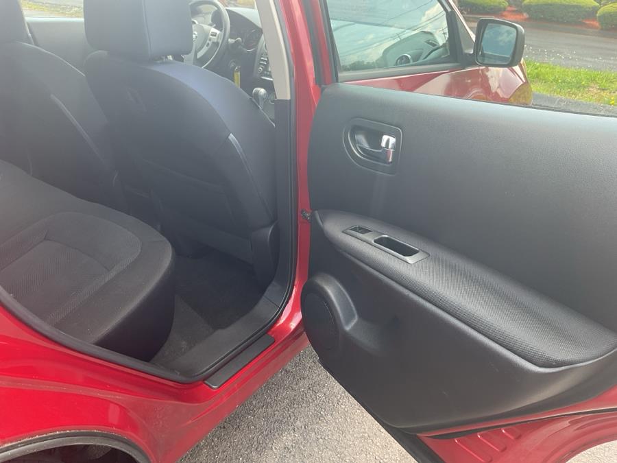 2015 Nissan Rogue Select AWD 4dr S, available for sale in Vernon, Connecticut | TD Automotive Enterprises LLC DBA Diamond Auto Cars. Vernon, Connecticut 2015 Nissan Rogue Select AWD 4dr S, available for sale in Vernon, Connecticut | TD Automotive Enterprises LLC DBA Diamond Auto Cars. Vernon, Connecticut