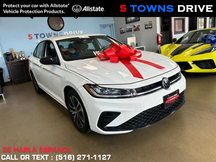 Used 2025 Volkswagen Jetta in Inwood, New York | 5 Towns Drive. Inwood, New York