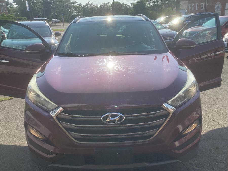 2016 Hyundai Tucson AWD 4dr Limited, available for sale in Manchester, Connecticut | Liberty Motors. Manchester, Connecticut 2016 Hyundai Tucson AWD 4dr Limited, available for sale in Manchester, Connecticut | Liberty Motors. Manchester, Connecticut