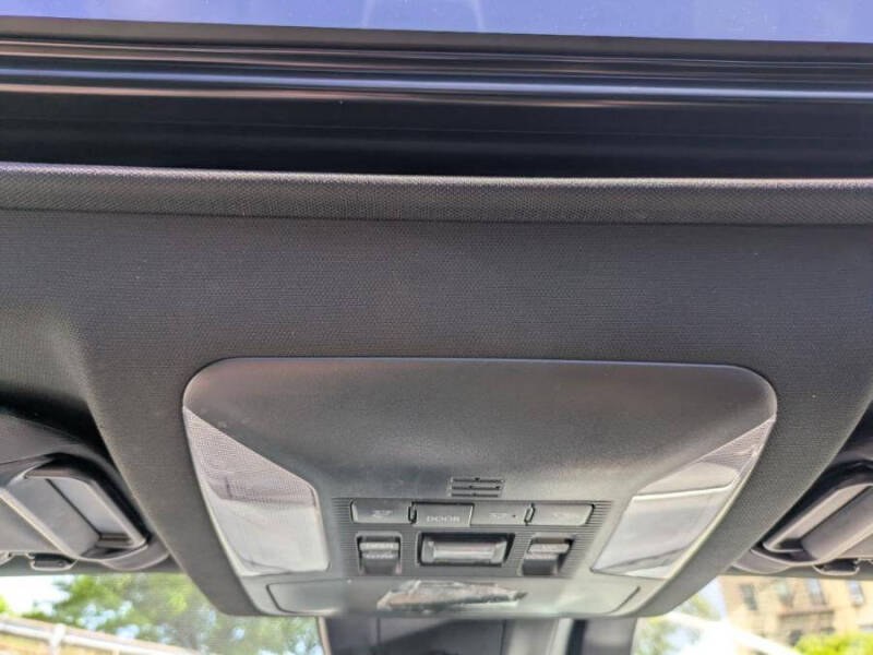 2022 Toyota RAV4 Hybrid SE AWD (Natl), available for sale in Long Island City, New York | Luxury Of Queens. Long Island City, New York 2022 Toyota RAV4 Hybrid SE AWD (Natl), available for sale in Long Island City, New York | Luxury Of Queens. Long Island City, New York