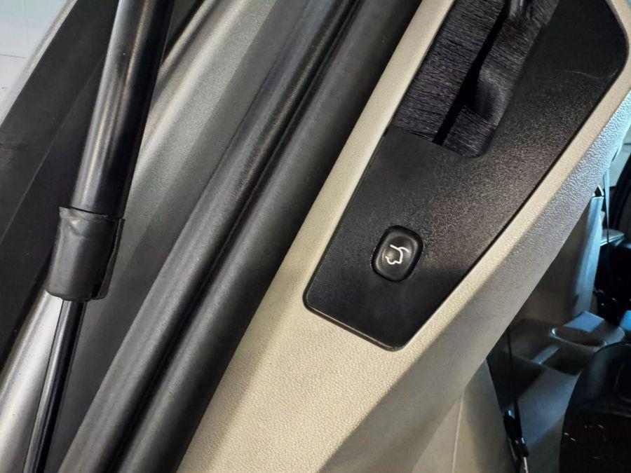 2014 Chrysler Town & Country Touring-L 30th Anniversary Minivan 4D, available for sale in Santa Ana, California | K&T Motor LLC. Santa Ana, California 2014 Chrysler Town & Country Touring-L 30th Anniversary Minivan 4D, available for sale in Santa Ana, California | K&T Motor LLC. Santa Ana, California