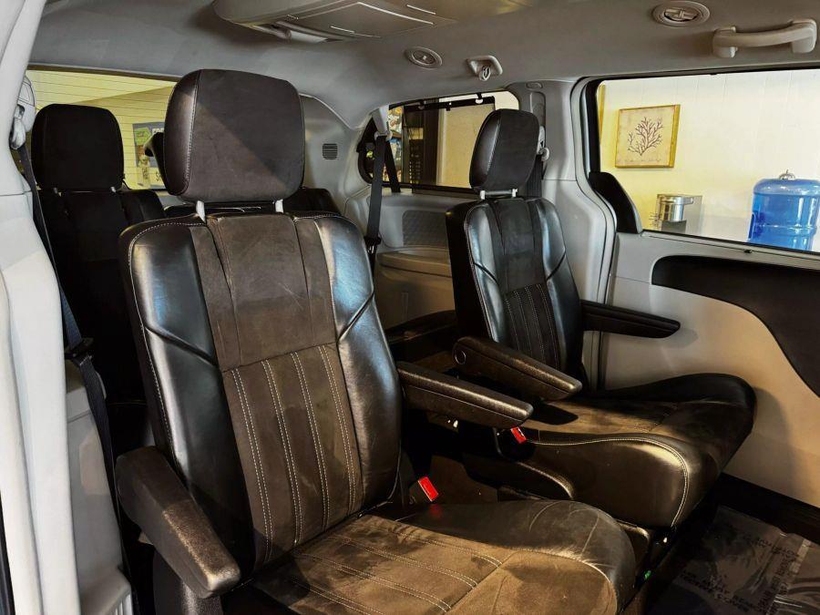 2014 Chrysler Town & Country Touring-L 30th Anniversary Minivan 4D, available for sale in Santa Ana, California | K&T Motor LLC. Santa Ana, California 2014 Chrysler Town & Country Touring-L 30th Anniversary Minivan 4D, available for sale in Santa Ana, California | K&T Motor LLC. Santa Ana, California