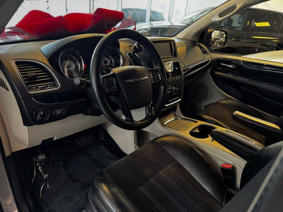 2014 Chrysler Town & Country Touring-L 30th Anniversary Minivan 4D, available for sale in Santa Ana, California | K&T Motor LLC. Santa Ana, California 2014 Chrysler Town & Country Touring-L 30th Anniversary Minivan 4D, available for sale in Santa Ana, California | K&T Motor LLC. Santa Ana, California