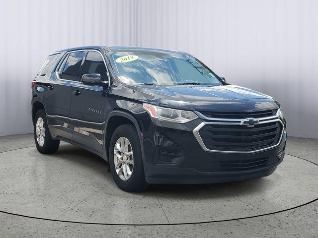 Used 2019 Chevrolet Traverse in Fort Myers, Florida | Carlux Fort Myers. Fort Myers, Florida