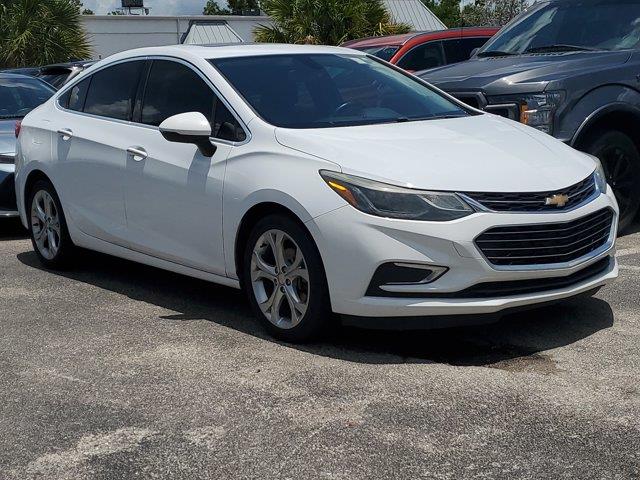 Used 2018 Chevrolet Cruze in Fort Myers, Florida | Carlux Fort Myers. Fort Myers, Florida