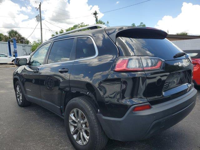 2019 Jeep Cherokee Latitude photo 4