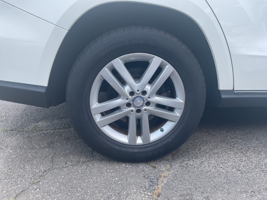 2014 Mercedes-Benz GL-Class 4MATIC 4dr GL 450, available for sale in Waterbury, Connecticut | Jim Juliani Motors. Waterbury, Connecticut 2014 Mercedes-Benz GL-Class 4MATIC 4dr GL 450, available for sale in Waterbury, Connecticut | Jim Juliani Motors. Waterbury, Connecticut