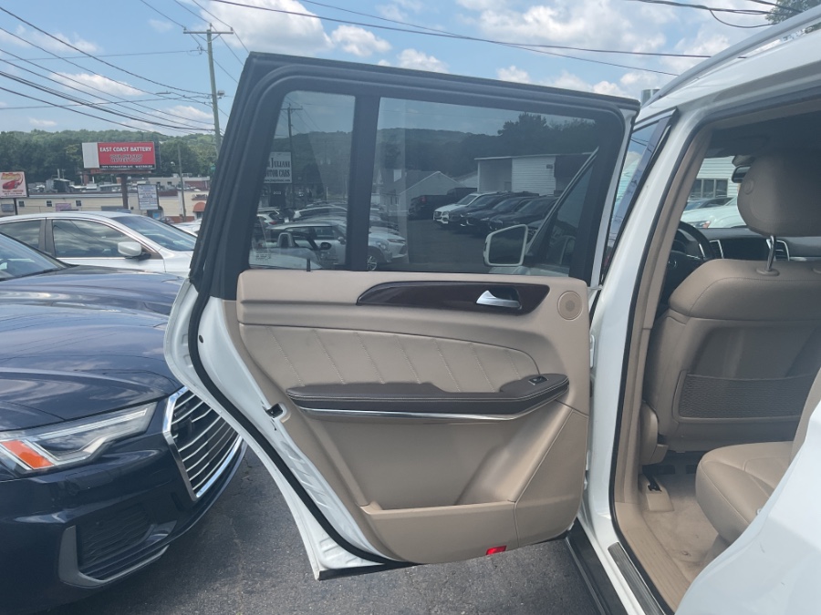2014 Mercedes-Benz GL-Class 4MATIC 4dr GL 450, available for sale in Waterbury, Connecticut | Jim Juliani Motors. Waterbury, Connecticut 2014 Mercedes-Benz GL-Class 4MATIC 4dr GL 450, available for sale in Waterbury, Connecticut | Jim Juliani Motors. Waterbury, Connecticut
