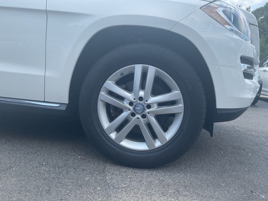 2014 Mercedes-Benz GL-Class 4MATIC 4dr GL 450, available for sale in Waterbury, Connecticut | Jim Juliani Motors. Waterbury, Connecticut 2014 Mercedes-Benz GL-Class 4MATIC 4dr GL 450, available for sale in Waterbury, Connecticut | Jim Juliani Motors. Waterbury, Connecticut