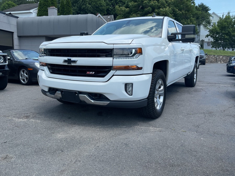 2018 Chevrolet Silverado 1500 4WD Crew Cab 143.5" LT w/2LT, available for sale in Waterbury, Connecticut | Jim Juliani Motors. Waterbury, Connecticut 2018 Chevrolet Silverado 1500 4WD Crew Cab 143.5" LT w/2LT, available for sale in Waterbury, Connecticut | Jim Juliani Motors. Waterbury, Connecticut