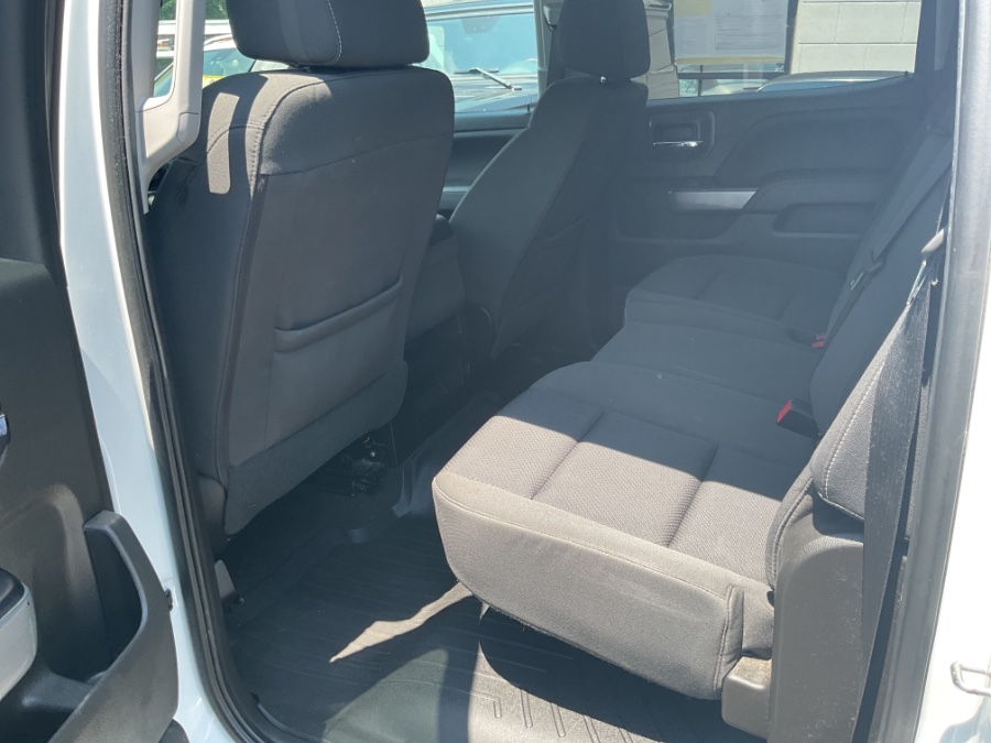 2018 Chevrolet Silverado 1500 4WD Crew Cab 143.5" LT w/2LT, available for sale in Waterbury, Connecticut | Jim Juliani Motors. Waterbury, Connecticut 2018 Chevrolet Silverado 1500 4WD Crew Cab 143.5" LT w/2LT, available for sale in Waterbury, Connecticut | Jim Juliani Motors. Waterbury, Connecticut