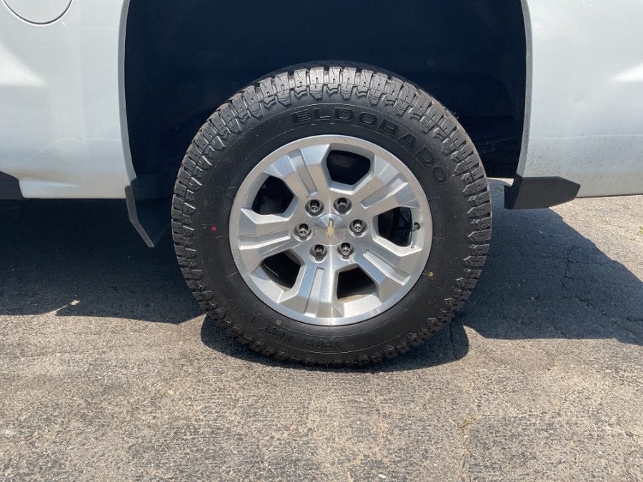 2018 Chevrolet Silverado 1500 4WD Crew Cab 143.5" LT w/2LT, available for sale in Waterbury, Connecticut | Jim Juliani Motors. Waterbury, Connecticut 2018 Chevrolet Silverado 1500 4WD Crew Cab 143.5" LT w/2LT, available for sale in Waterbury, Connecticut | Jim Juliani Motors. Waterbury, Connecticut