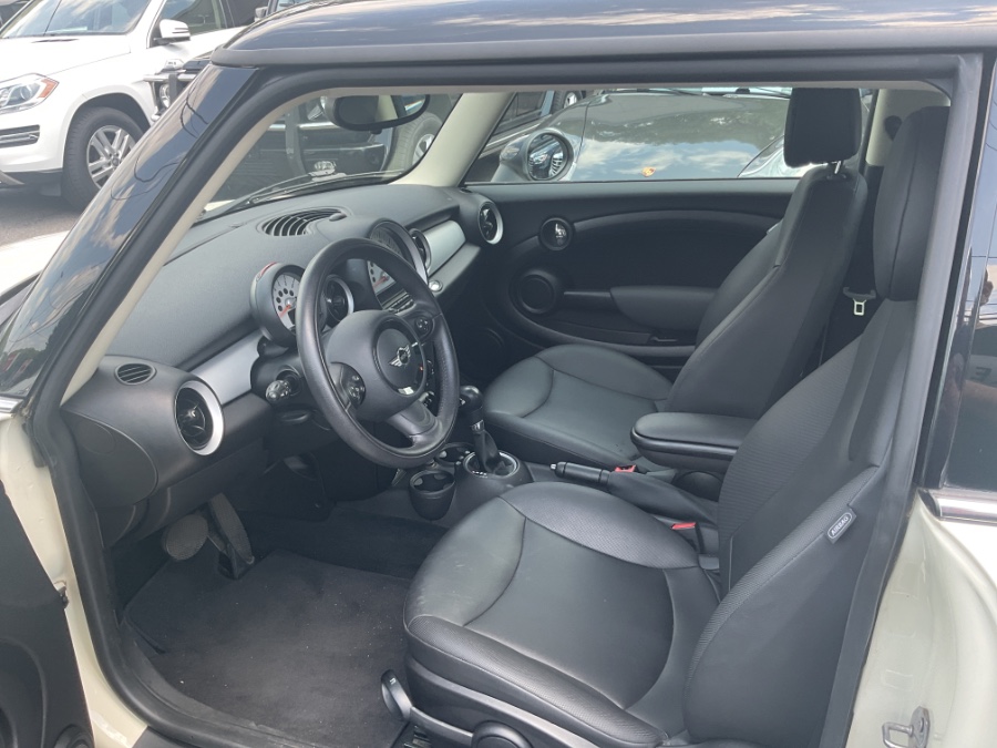 2013 MINI Cooper Hardtop 2dr Cpe, available for sale in Waterbury, Connecticut | Jim Juliani Motors. Waterbury, Connecticut 2013 MINI Cooper Hardtop 2dr Cpe, available for sale in Waterbury, Connecticut | Jim Juliani Motors. Waterbury, Connecticut