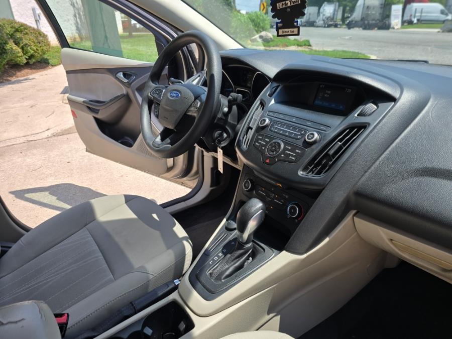 2018 Ford Focus SE Sedan, available for sale in Philadelphia, Pennsylvania | Eugen's Auto Sales & Repairs. Philadelphia, Pennsylvania 2018 Ford Focus SE Sedan, available for sale in Philadelphia, Pennsylvania | Eugen's Auto Sales & Repairs. Philadelphia, Pennsylvania