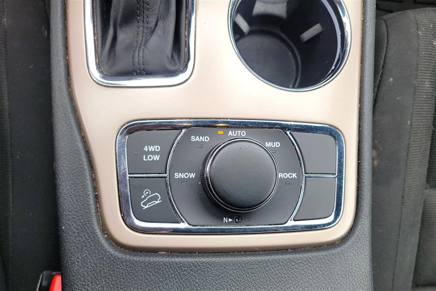 2017 Jeep Grand Cherokee Altitude 4x4 *Ltd Avail*, available for sale in Lindenhurst, New York | Power Motor Group. Lindenhurst, New York 2017 Jeep Grand Cherokee Altitude 4x4 *Ltd Avail*, available for sale in Lindenhurst, New York | Power Motor Group. Lindenhurst, New York