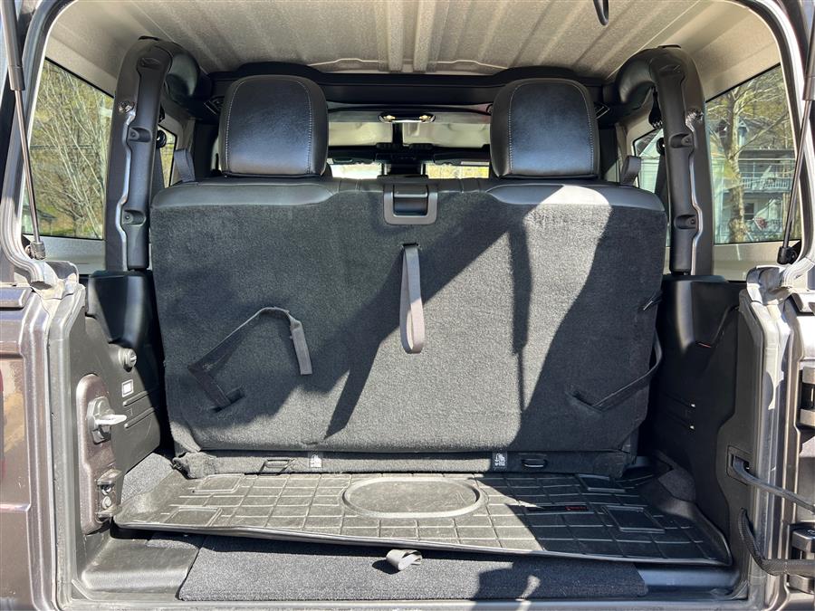2019 Jeep Wrangler Rubicon 4x4, available for sale in Canton, Connecticut | Lava Motors. Canton, Connecticut 2019 Jeep Wrangler Rubicon 4x4, available for sale in Canton, Connecticut | Lava Motors. Canton, Connecticut