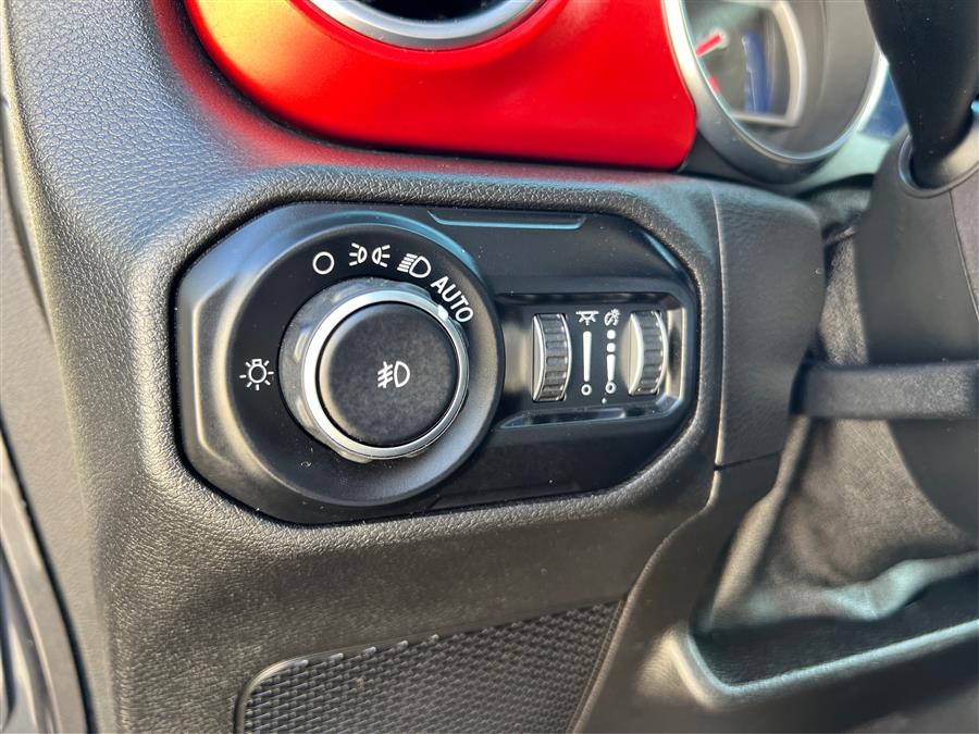 2019 Jeep Wrangler Rubicon 4x4, available for sale in Canton, Connecticut | Lava Motors. Canton, Connecticut 2019 Jeep Wrangler Rubicon 4x4, available for sale in Canton, Connecticut | Lava Motors. Canton, Connecticut