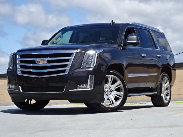 2018 Cadillac Escalade Luxury 4X4, available for sale in Newton, Massachusetts | Cars of Boston. Newton, Massachusetts 2018 Cadillac Escalade Luxury 4X4, available for sale in Newton, Massachusetts | Cars of Boston. Newton, Massachusetts