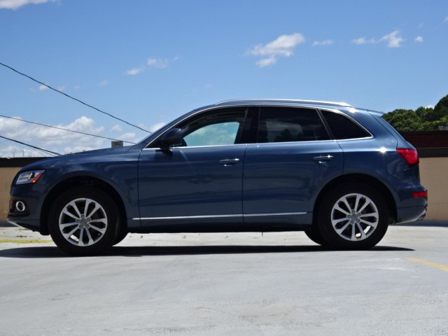 2016 Audi Q5 2.0T Premium quattro, available for sale in Newton, Massachusetts | Cars of Boston. Newton, Massachusetts 2016 Audi Q5 2.0T Premium quattro, available for sale in Newton, Massachusetts | Cars of Boston. Newton, Massachusetts