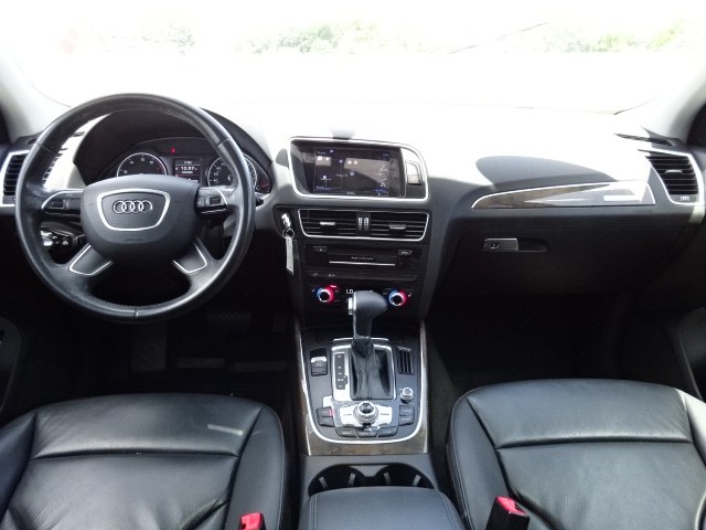 2016 Audi Q5 2.0T Premium quattro, available for sale in Newton, Massachusetts | Cars of Boston. Newton, Massachusetts 2016 Audi Q5 2.0T Premium quattro, available for sale in Newton, Massachusetts | Cars of Boston. Newton, Massachusetts