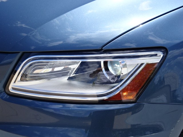 2016 Audi Q5 2.0T Premium quattro, available for sale in Newton, Massachusetts | Cars of Boston. Newton, Massachusetts 2016 Audi Q5 2.0T Premium quattro, available for sale in Newton, Massachusetts | Cars of Boston. Newton, Massachusetts