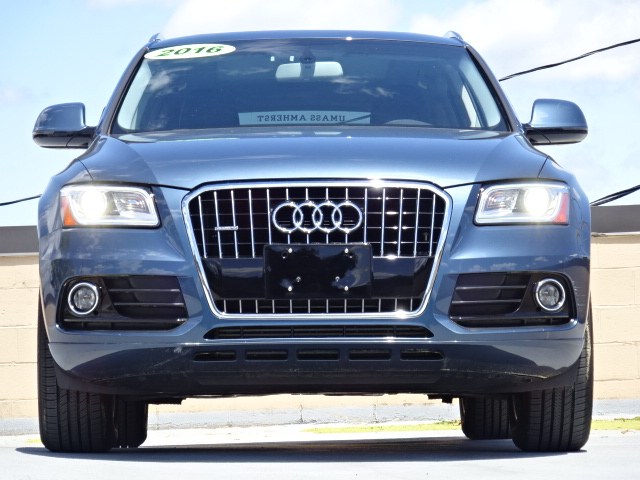 2016 Audi Q5 2.0T Premium quattro, available for sale in Newton, Massachusetts | Cars of Boston. Newton, Massachusetts 2016 Audi Q5 2.0T Premium quattro, available for sale in Newton, Massachusetts | Cars of Boston. Newton, Massachusetts