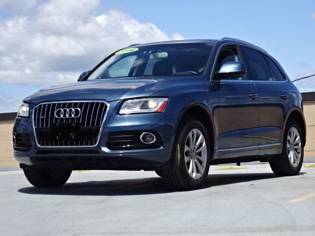 2016 Audi Q5 2.0T Premium quattro, available for sale in Newton, Massachusetts | Cars of Boston. Newton, Massachusetts 2016 Audi Q5 2.0T Premium quattro, available for sale in Newton, Massachusetts | Cars of Boston. Newton, Massachusetts