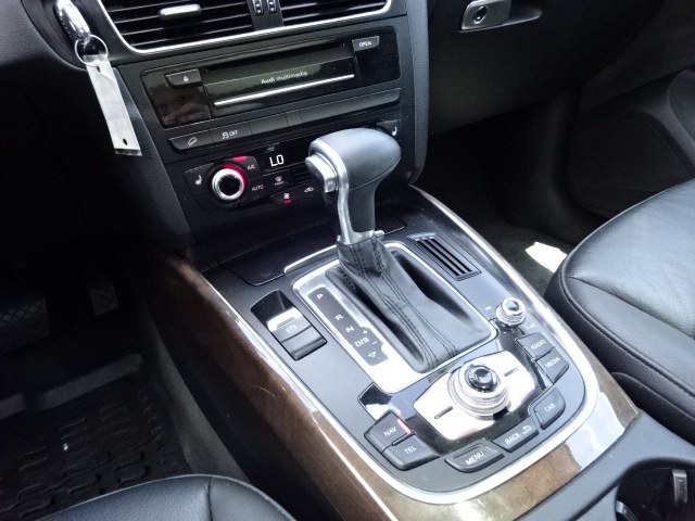 2016 Audi Q5 2.0T Premium quattro, available for sale in Newton, Massachusetts | Cars of Boston. Newton, Massachusetts 2016 Audi Q5 2.0T Premium quattro, available for sale in Newton, Massachusetts | Cars of Boston. Newton, Massachusetts