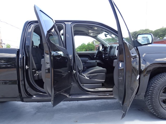 2017 Chevrolet Silverado 1500 LT Z71 4X4, available for sale in Newton, Massachusetts | Cars of Boston. Newton, Massachusetts 2017 Chevrolet Silverado 1500 LT Z71 4X4, available for sale in Newton, Massachusetts | Cars of Boston. Newton, Massachusetts