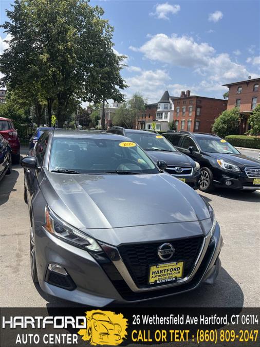 2020 Nissan Altima 2.5 SR 4dr Sedan, available for sale in Hartford, Connecticut | Hartford Auto Center LLC. Hartford, Connecticut 2020 Nissan Altima 2.5 SR 4dr Sedan, available for sale in Hartford, Connecticut | Hartford Auto Center LLC. Hartford, Connecticut