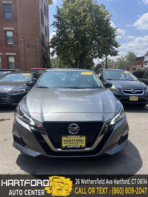 2020 Nissan Altima 2.5 SR 4dr Sedan, available for sale in Hartford, Connecticut | Hartford Auto Center LLC. Hartford, Connecticut 2020 Nissan Altima 2.5 SR 4dr Sedan, available for sale in Hartford, Connecticut | Hartford Auto Center LLC. Hartford, Connecticut