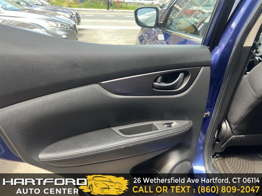 2019 Nissan Rogue Sport S AWD 4dr Crossover, available for sale in Hartford, Connecticut | Hartford Auto Center LLC. Hartford, Connecticut 2019 Nissan Rogue Sport S AWD 4dr Crossover, available for sale in Hartford, Connecticut | Hartford Auto Center LLC. Hartford, Connecticut