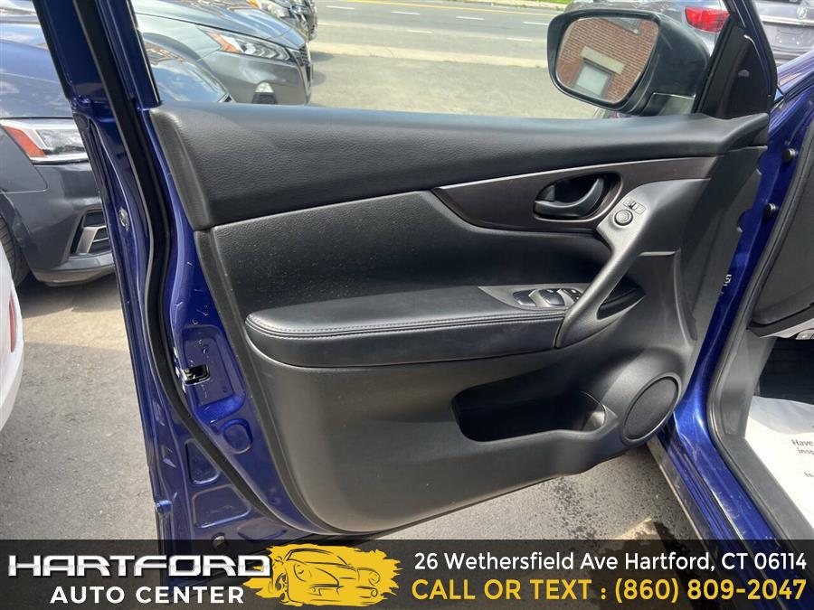 2019 Nissan Rogue Sport S AWD 4dr Crossover, available for sale in Hartford, Connecticut | Hartford Auto Center LLC. Hartford, Connecticut 2019 Nissan Rogue Sport S AWD 4dr Crossover, available for sale in Hartford, Connecticut | Hartford Auto Center LLC. Hartford, Connecticut