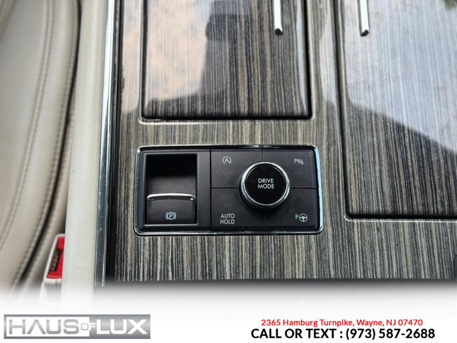 2019 Lincoln Navigator L Black Label 4x4, available for sale in Wayne, New Jersey | Haus of Lux. Wayne, New Jersey 2019 Lincoln Navigator L Black Label 4x4, available for sale in Wayne, New Jersey | Haus of Lux. Wayne, New Jersey