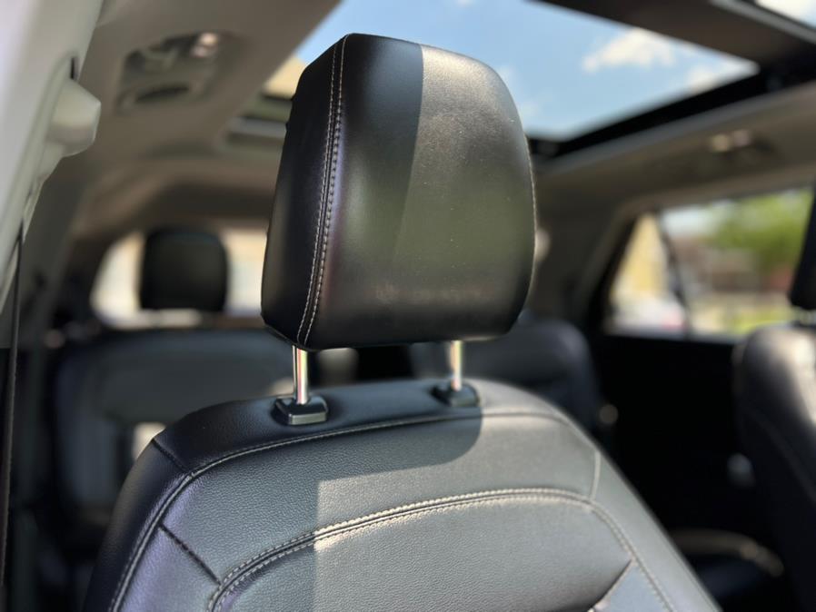 2021 Ford Explorer XLT 4WD, available for sale in Paterson, New Jersey | Speedway Motors LLC. Paterson, New Jersey 2021 Ford Explorer XLT 4WD, available for sale in Paterson, New Jersey | Speedway Motors LLC. Paterson, New Jersey