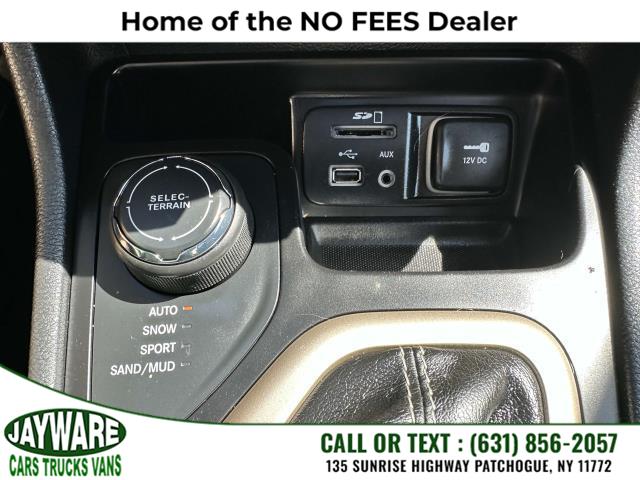 2016 Jeep Cherokee 4WD 4dr Limited, available for sale in Patchogue, New York | Jayware Cars Trucks Vans. Patchogue, New York 2016 Jeep Cherokee 4WD 4dr Limited, available for sale in Patchogue, New York | Jayware Cars Trucks Vans. Patchogue, New York