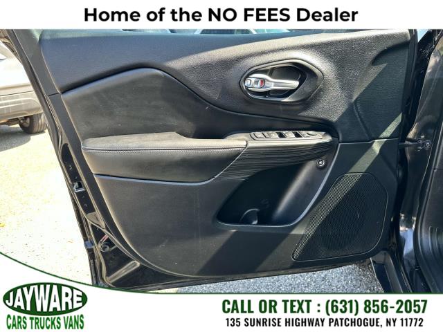 2016 Jeep Cherokee 4WD 4dr Limited, available for sale in Patchogue, New York | Jayware Cars Trucks Vans. Patchogue, New York 2016 Jeep Cherokee 4WD 4dr Limited, available for sale in Patchogue, New York | Jayware Cars Trucks Vans. Patchogue, New York