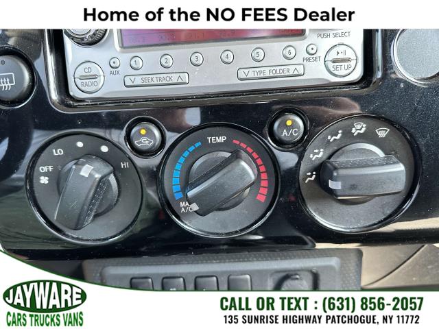2013 Toyota Fj Cruiser 4WD 4dr Auto (Natl), available for sale in Patchogue, New York | Jayware Cars Trucks Vans. Patchogue, New York 2013 Toyota Fj Cruiser 4WD 4dr Auto (Natl), available for sale in Patchogue, New York | Jayware Cars Trucks Vans. Patchogue, New York