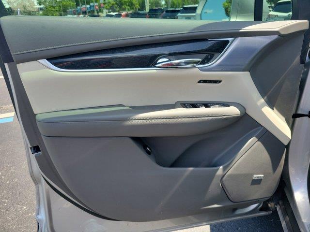 2020 Cadillac XT6 FWD 4dr Premium Luxury, available for sale in Fort Myers, Florida | Carlux Fort Myers. Fort Myers, Florida 2020 Cadillac XT6 FWD 4dr Premium Luxury, available for sale in Fort Myers, Florida | Carlux Fort Myers. Fort Myers, Florida
