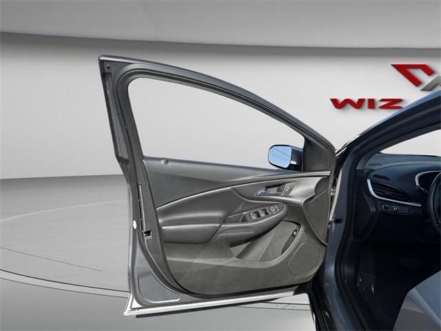 2018 Chevrolet Volt LT, available for sale in Stratford, Connecticut | Wiz Leasing Inc. Stratford, Connecticut 2018 Chevrolet Volt LT, available for sale in Stratford, Connecticut | Wiz Leasing Inc. Stratford, Connecticut