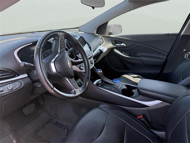 2018 Chevrolet Volt LT, available for sale in Stratford, Connecticut | Wiz Leasing Inc. Stratford, Connecticut 2018 Chevrolet Volt LT, available for sale in Stratford, Connecticut | Wiz Leasing Inc. Stratford, Connecticut